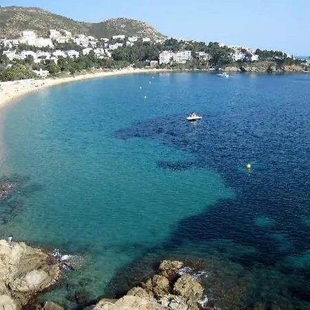 Tranquil With Pool Holiday home *