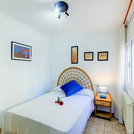 Сasa de vacaciones House In With Private Pool *