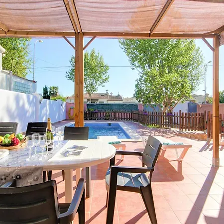 House In With Private Pool