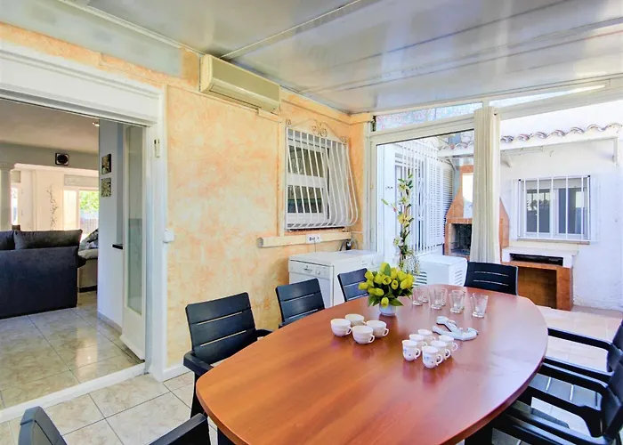 Casa de Férias House In With Private Pool Empuriabrava