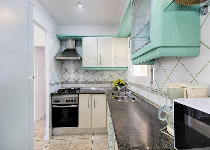 House In With Private Pool Casa de Férias *