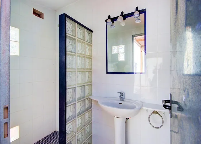 House In With Private Pool *