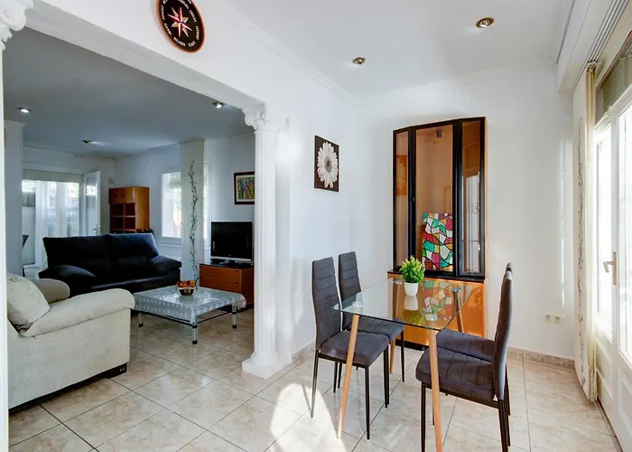 House In With Private Pool Casa de Férias Empuriabrava