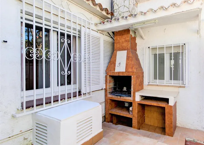 House In With Private Pool *